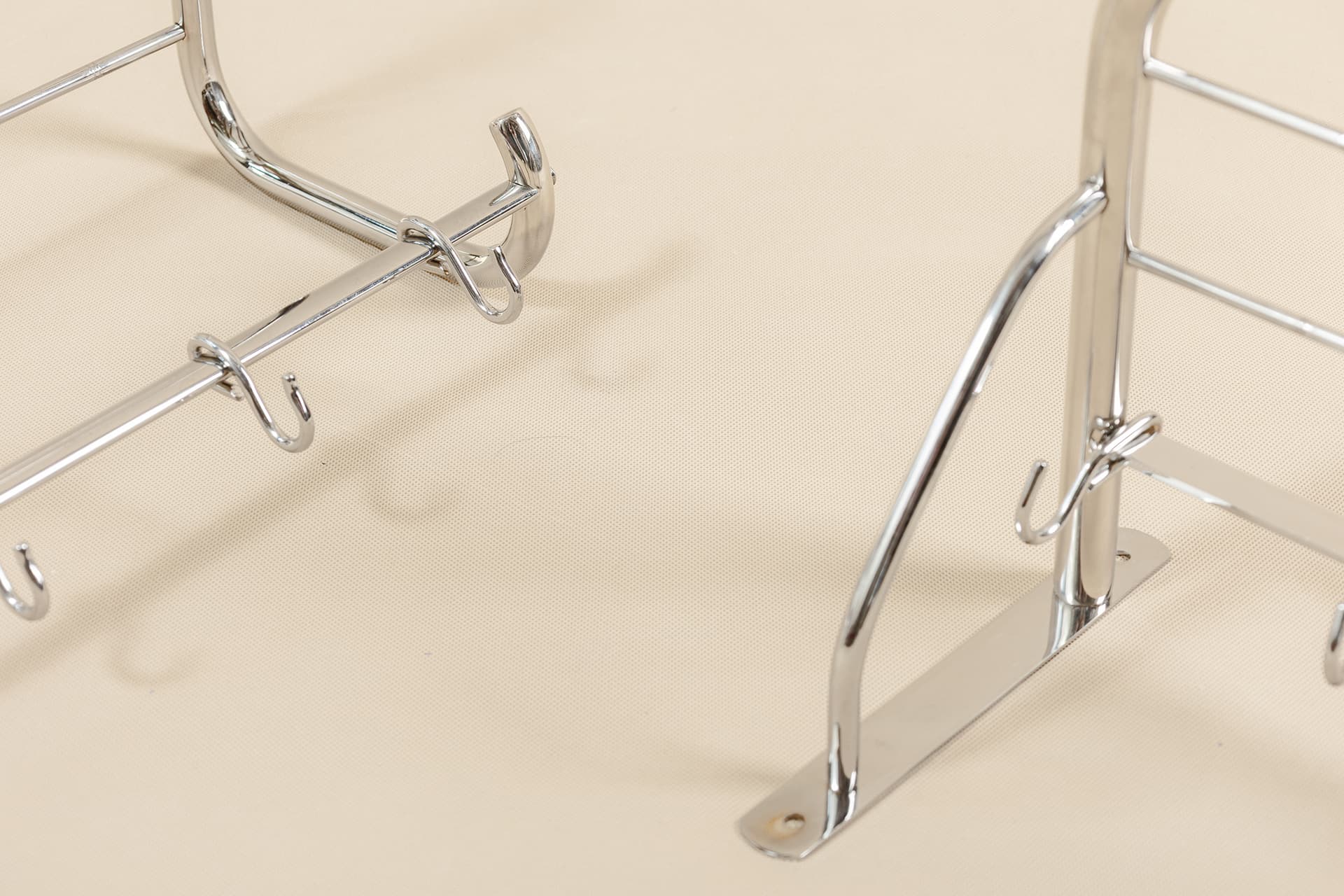 Wall – mounted coat rack – Hynek Gottwald – 1920–1940