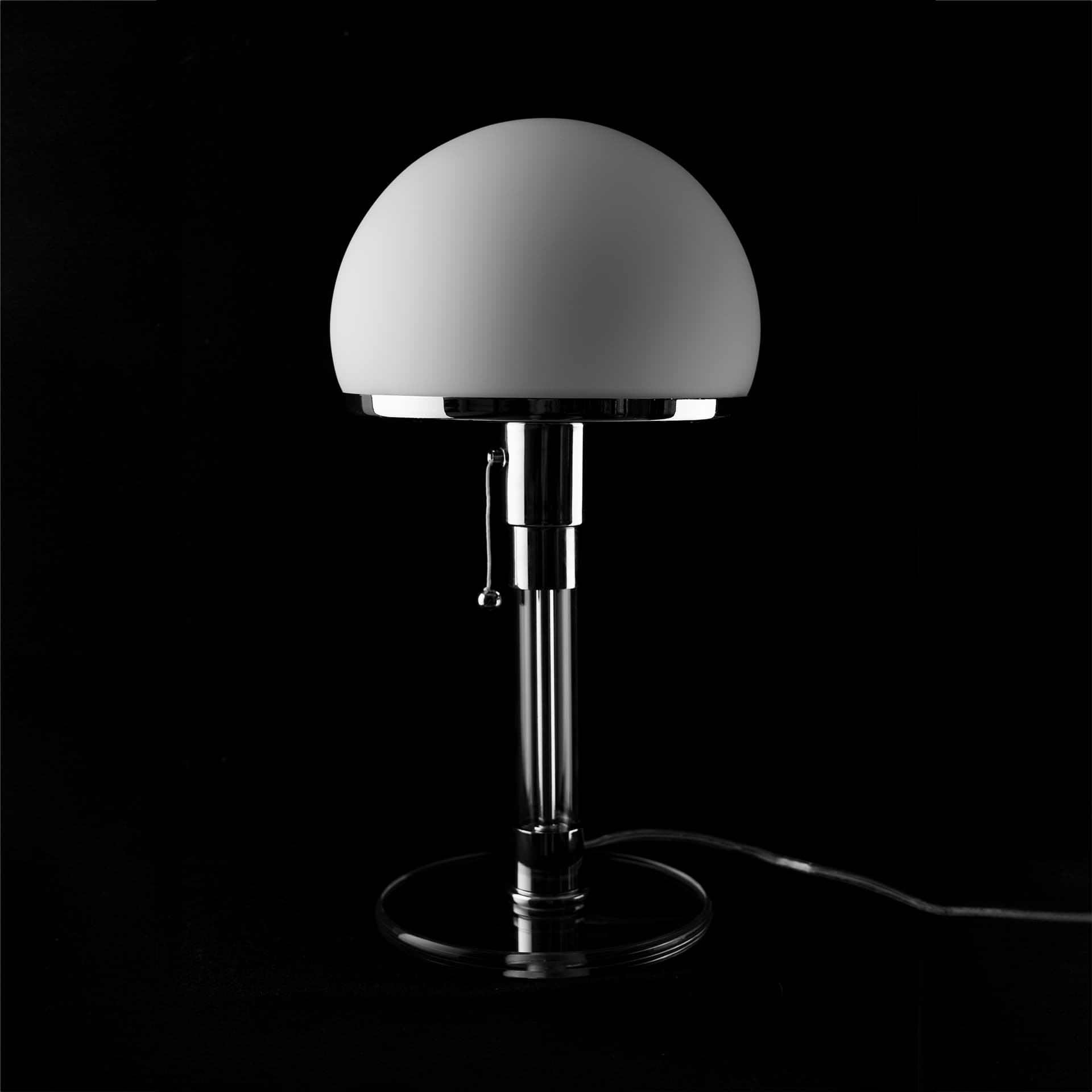 Lampa stolní – Funkcionalismus – 2000–nyní