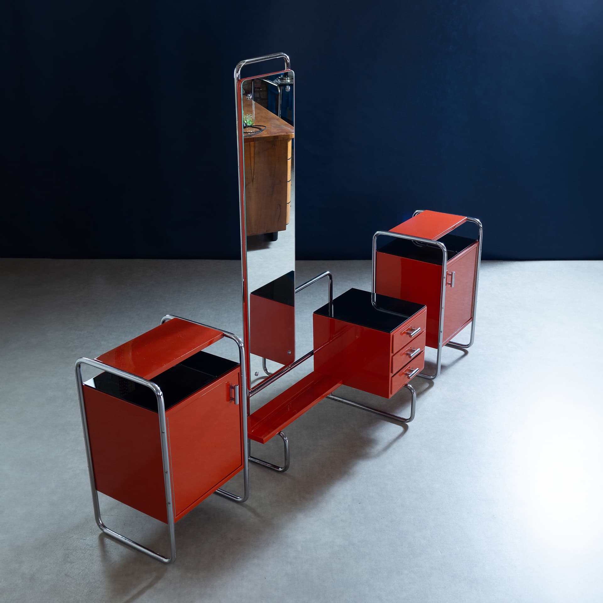 Toaletka s nočními stolky Bauhaus – Funkcionalismus – 1920–1940