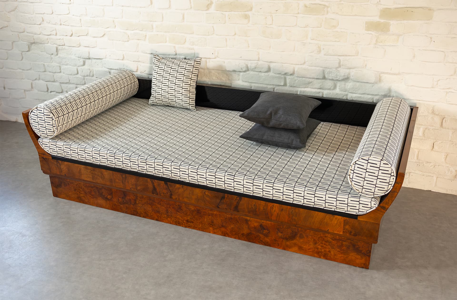 Sofa art deco tulipán – Jindřich Halabala – Art Deco – 1920–1940