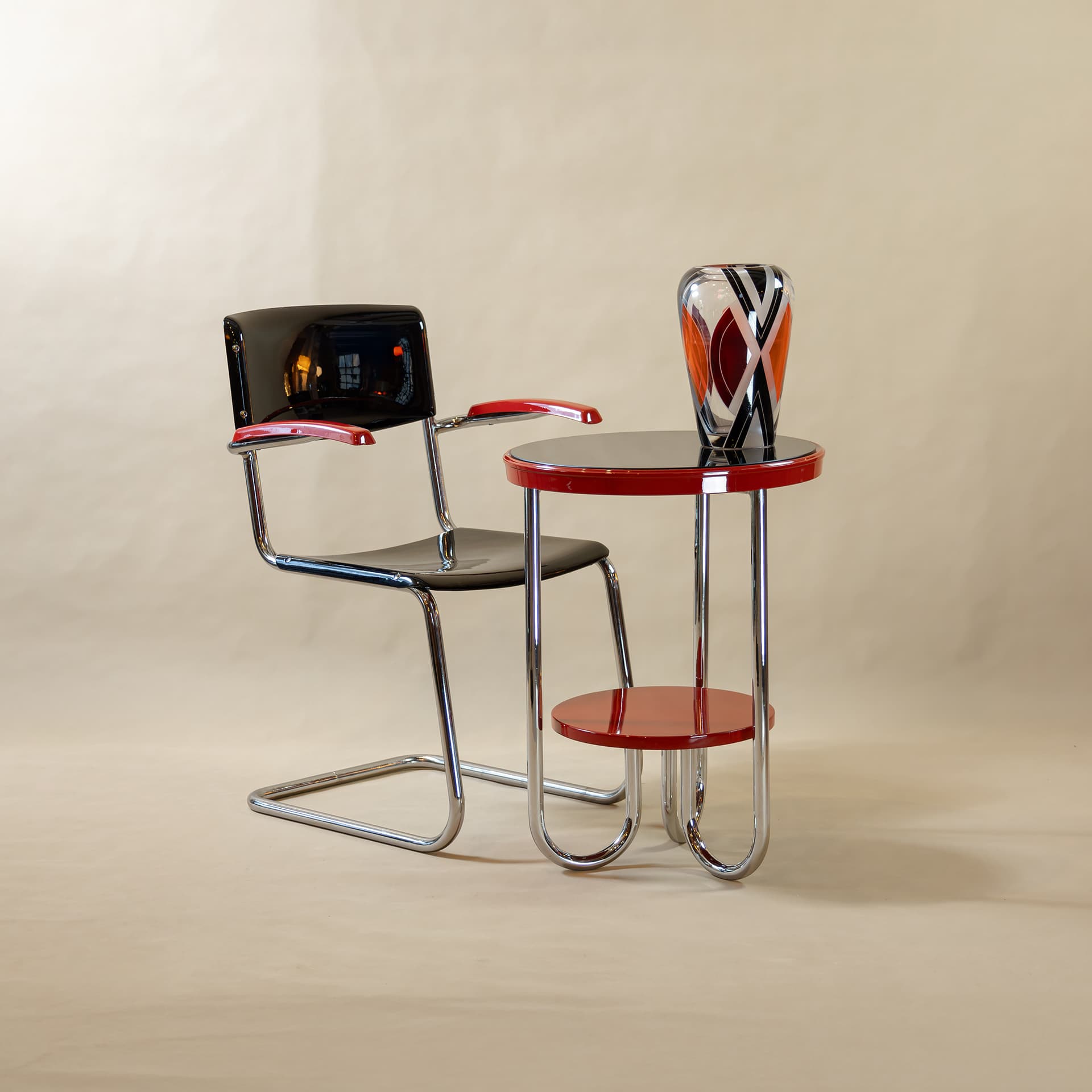 Sezení Bauhaus – Mücke & Melder – Funkcionalismus / Bauhaus – 1920–1940