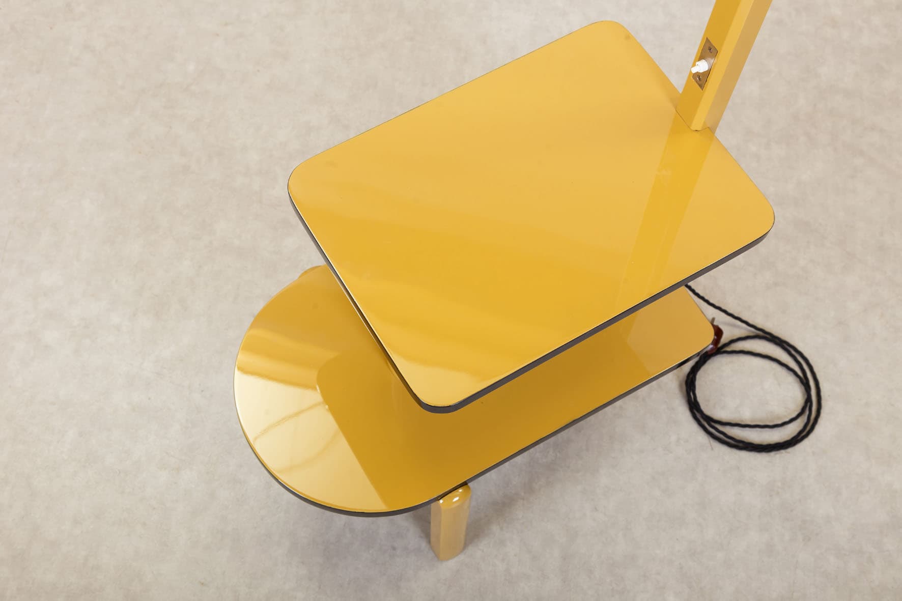 Stojací lampa Thonet – Funkcionalismus – 1920–1940