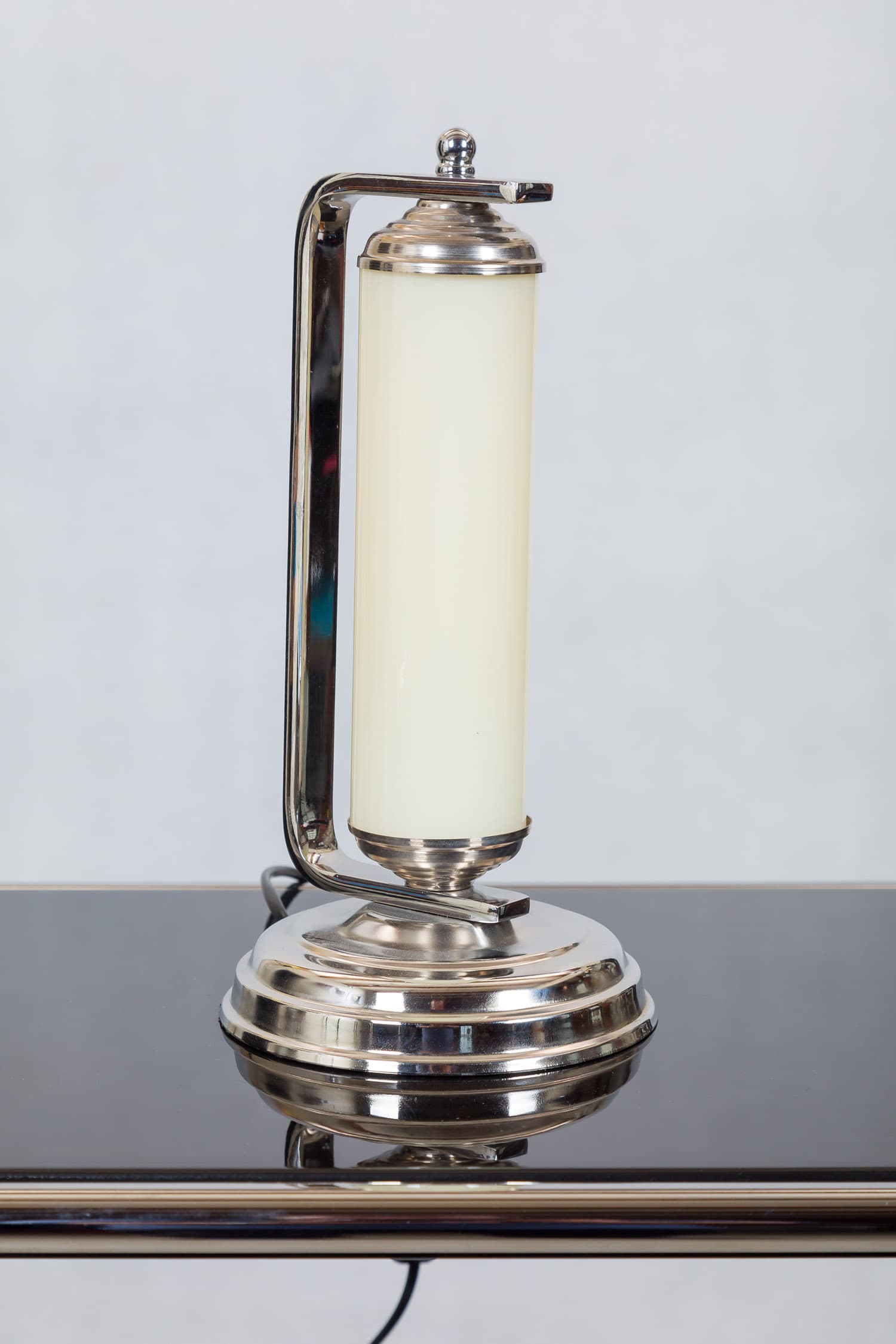 Lampa stolní tubus