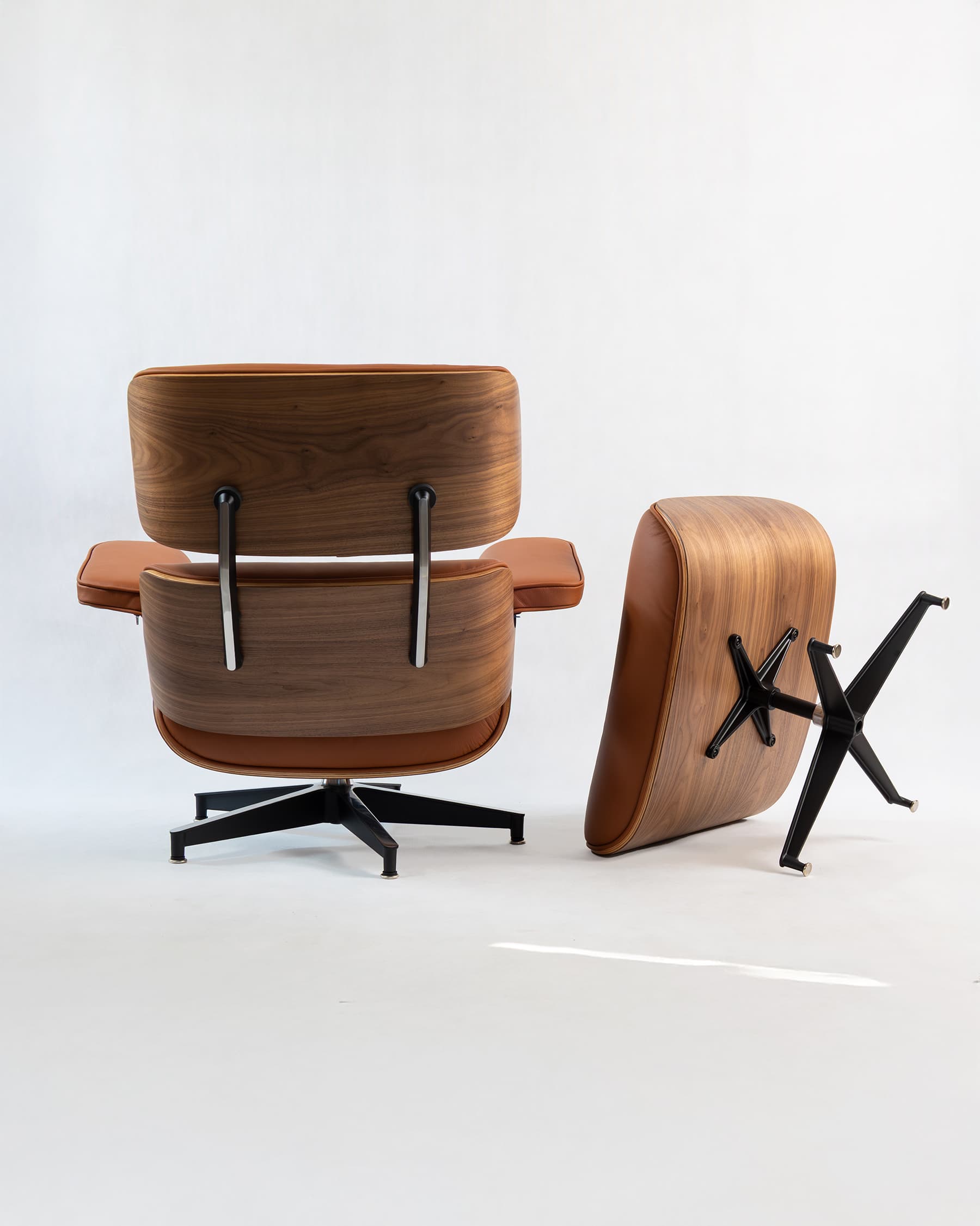 Ikonické křeslo podle designu Charlese & Ray Eames – Brusel / Mid-century modern – 1950–1970