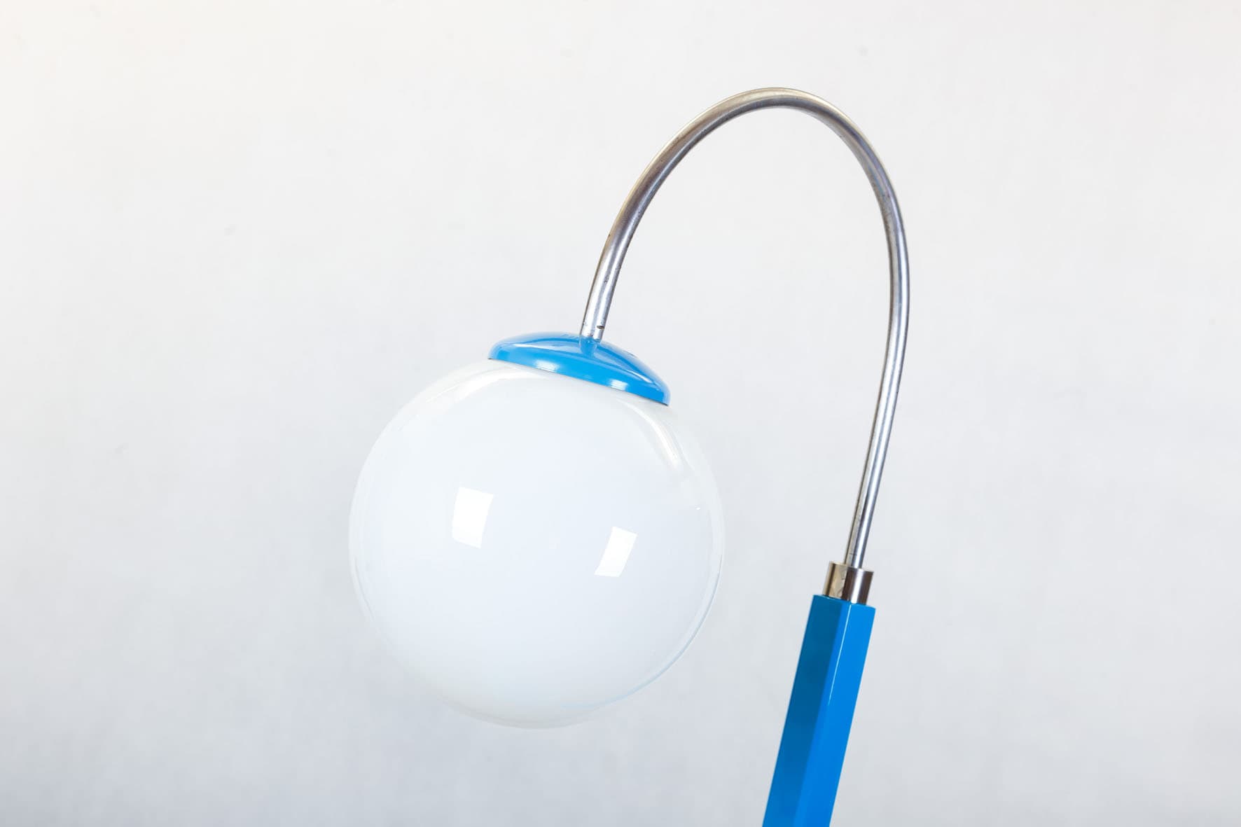 Stojací lampa Thonet – Funkcionalismus – 1920–1940