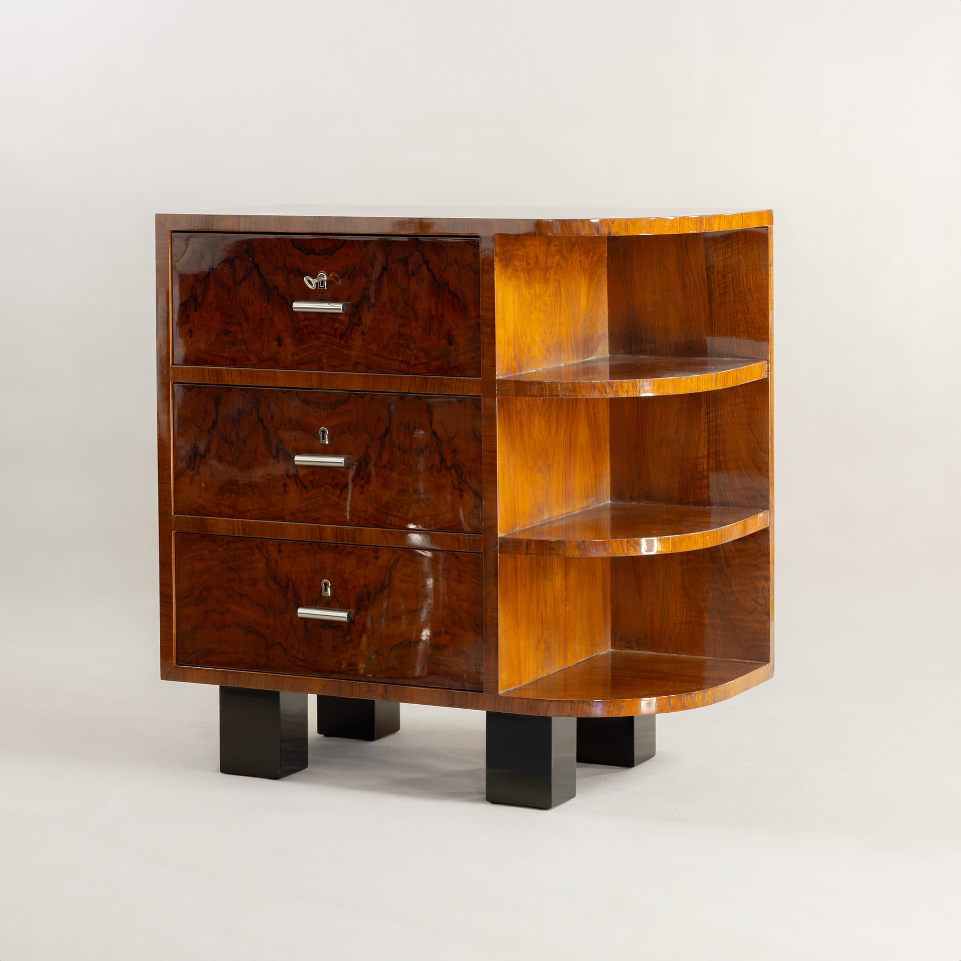 Rohová komoda – Art Deco – 1920–1940