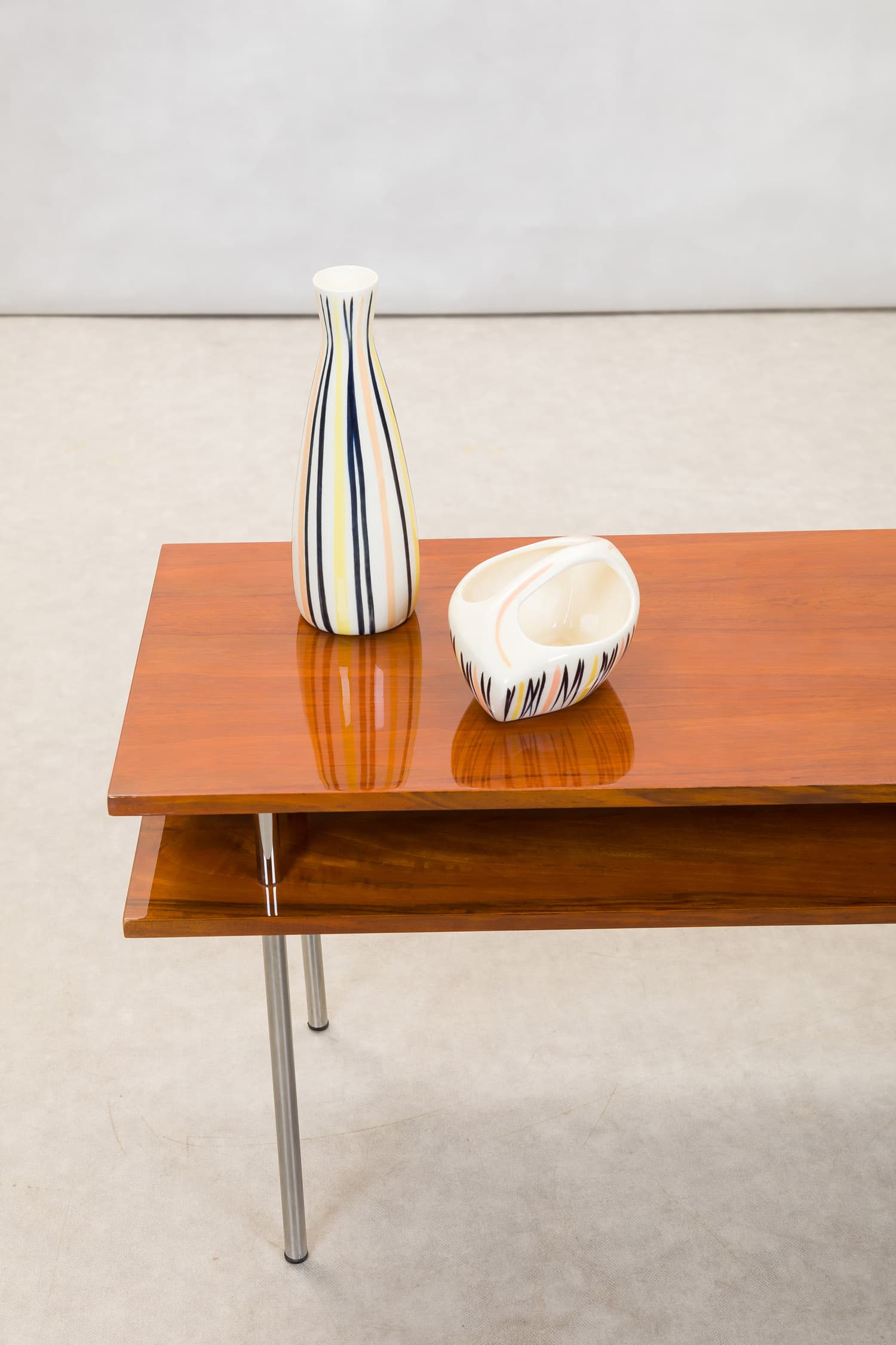 Konferenční stolek – Brusel / Mid-century modern – 1950–1970