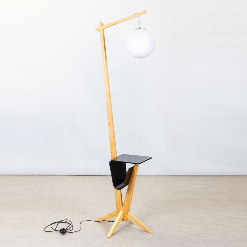 Stojací lampa Krásná Jizba – Funkcionalismus – 1920–1940