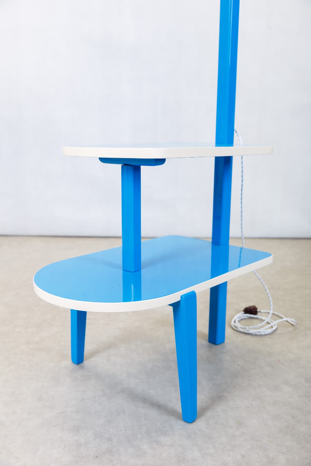 Stojací lampa Thonet – Funkcionalismus – 1920–1940