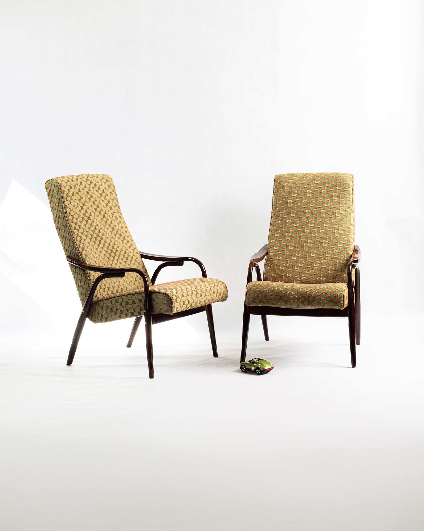 Křesla TON – Brusel / Mid-century modern – 1950–1970
