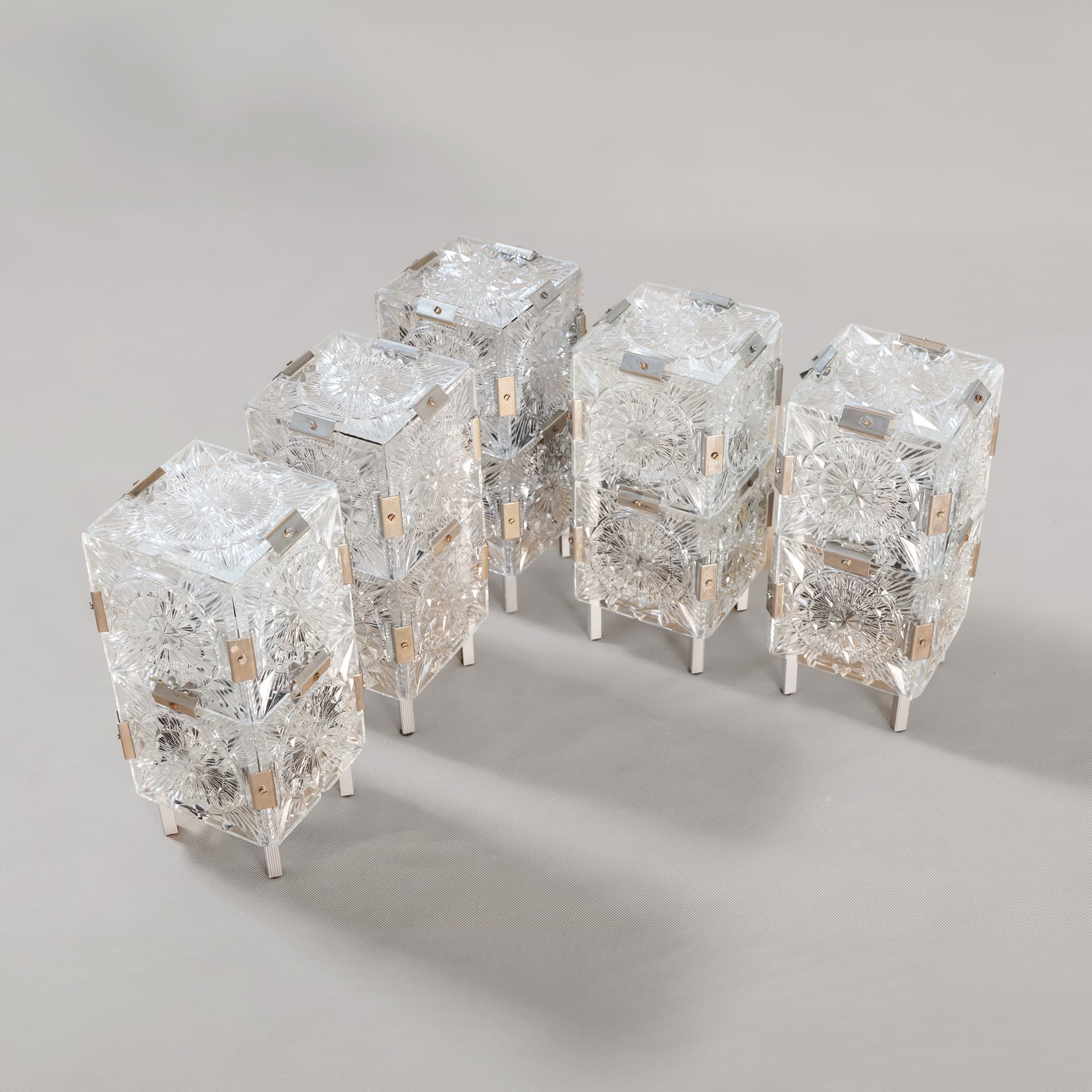 Lampička stolní Kamenický Šenov – Brusel / Mid-century modern – 1950–1970