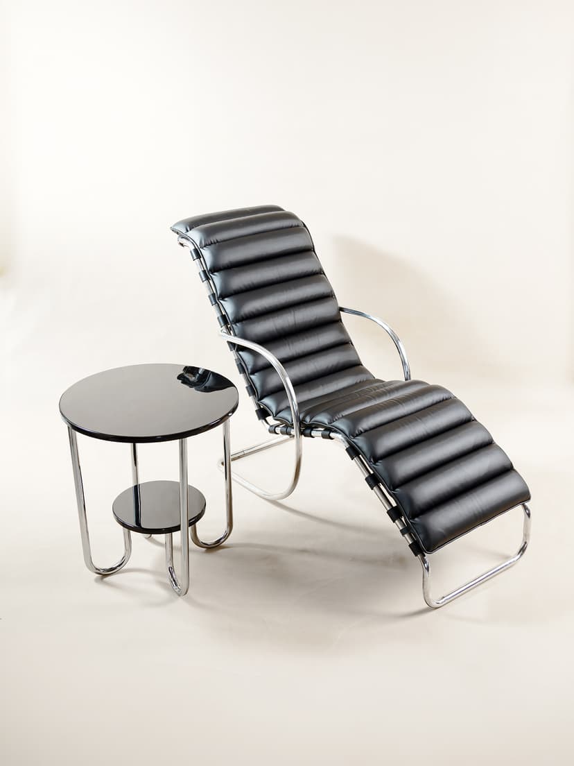 Lehátko podle designu Ludwiga Miese Van Der Rohe – Funkcionalismus / Bauhaus – 1920–1940