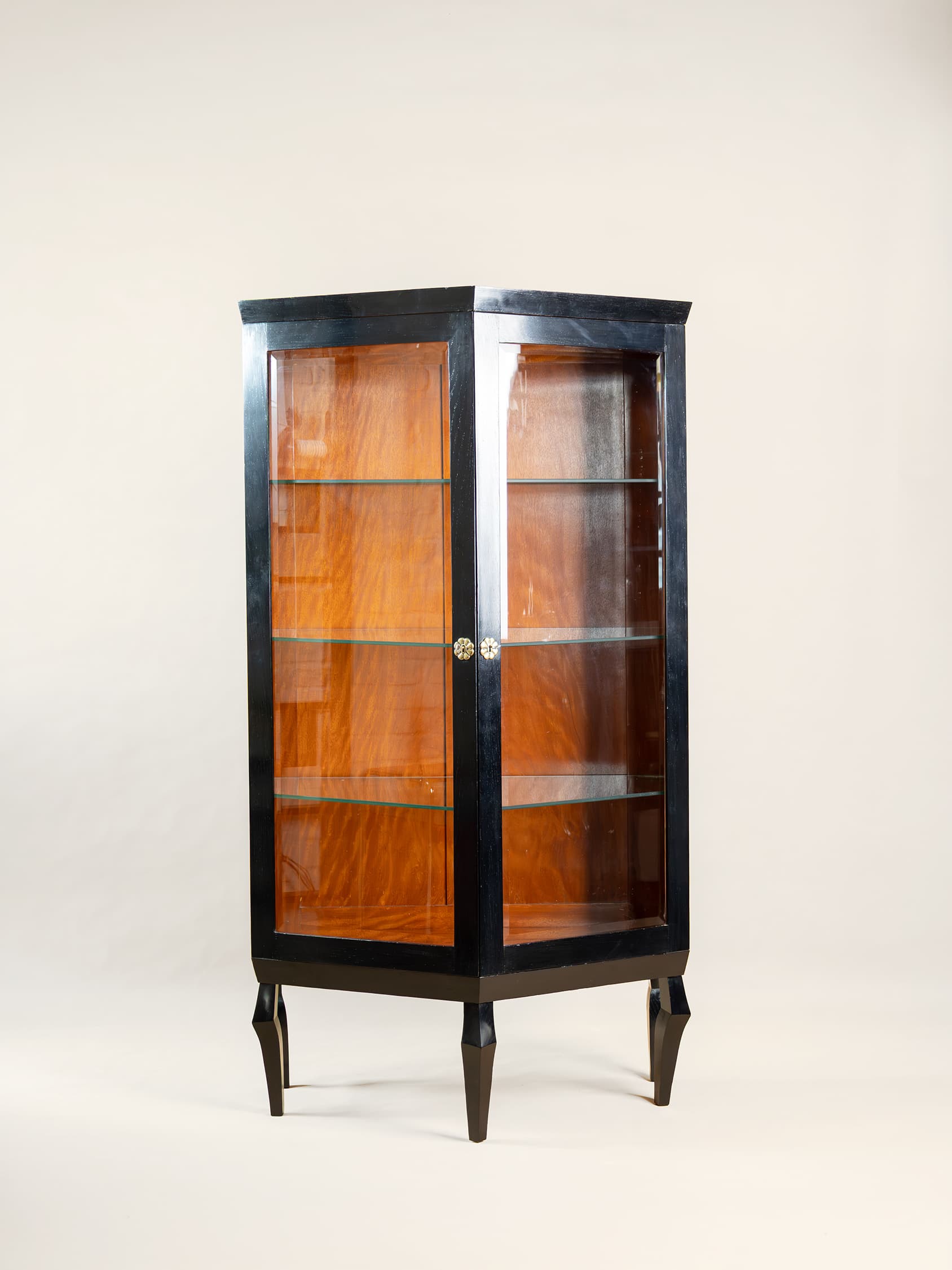 Kubistická vitrína – Funkcionalismus / Bauhaus – 1980–1990